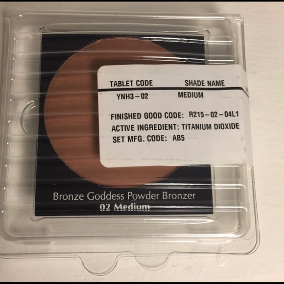 Estée Lauder Bronze Goddess Refills - Picture 3 of 5